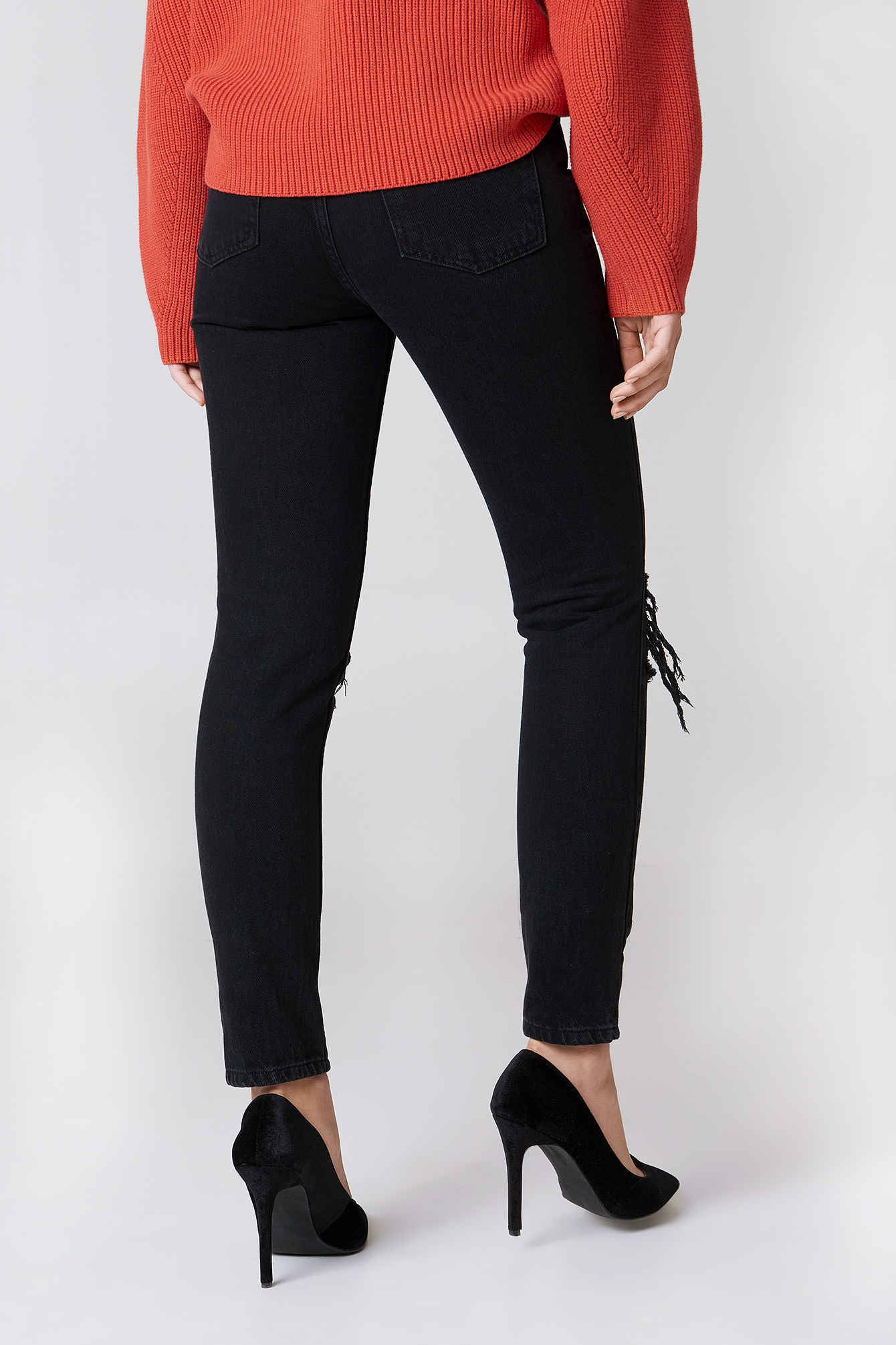 Ripped Knee Flame Embroidery Jeans NA-KDLOUNGE.DE