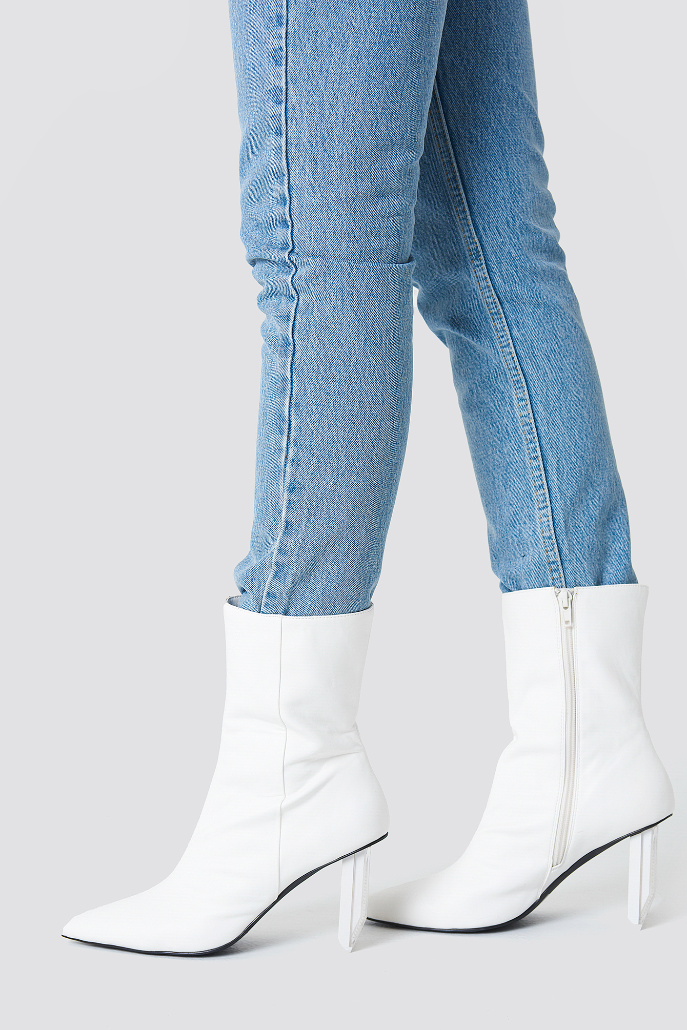Asymmetric Heel Boots NA-KDLOUNGE.DE